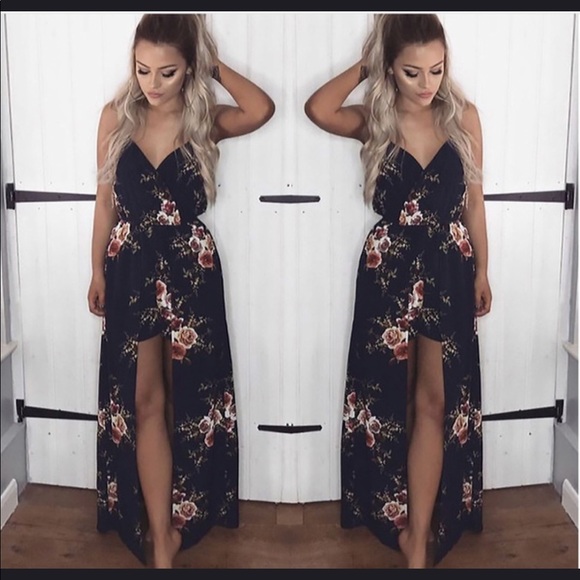 🌹SOLDOUT🌹🆕Selena Floral Maxi Romper NWT🌹 - Picture 2 of 8